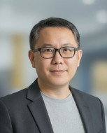 ผู้ติดต่อประสานงาน